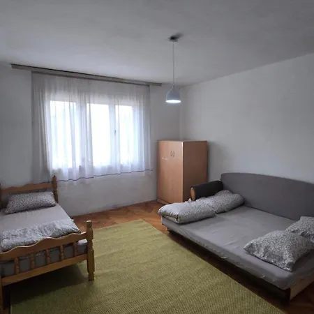 Centar Pozege, Stan Za Odmor * Požega