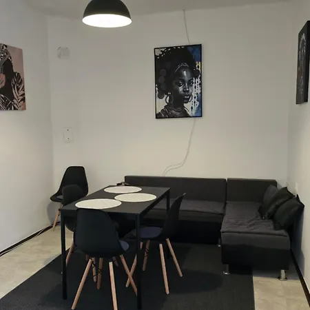 Centar Pozege, Stan Za Odmor *